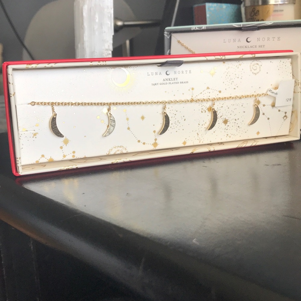 Luna Norte Moon Anklet